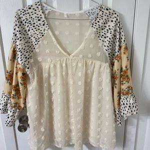 Clothes Mentor Fisher Large women’s Cream Animal Print Boho Baby Doll Top
